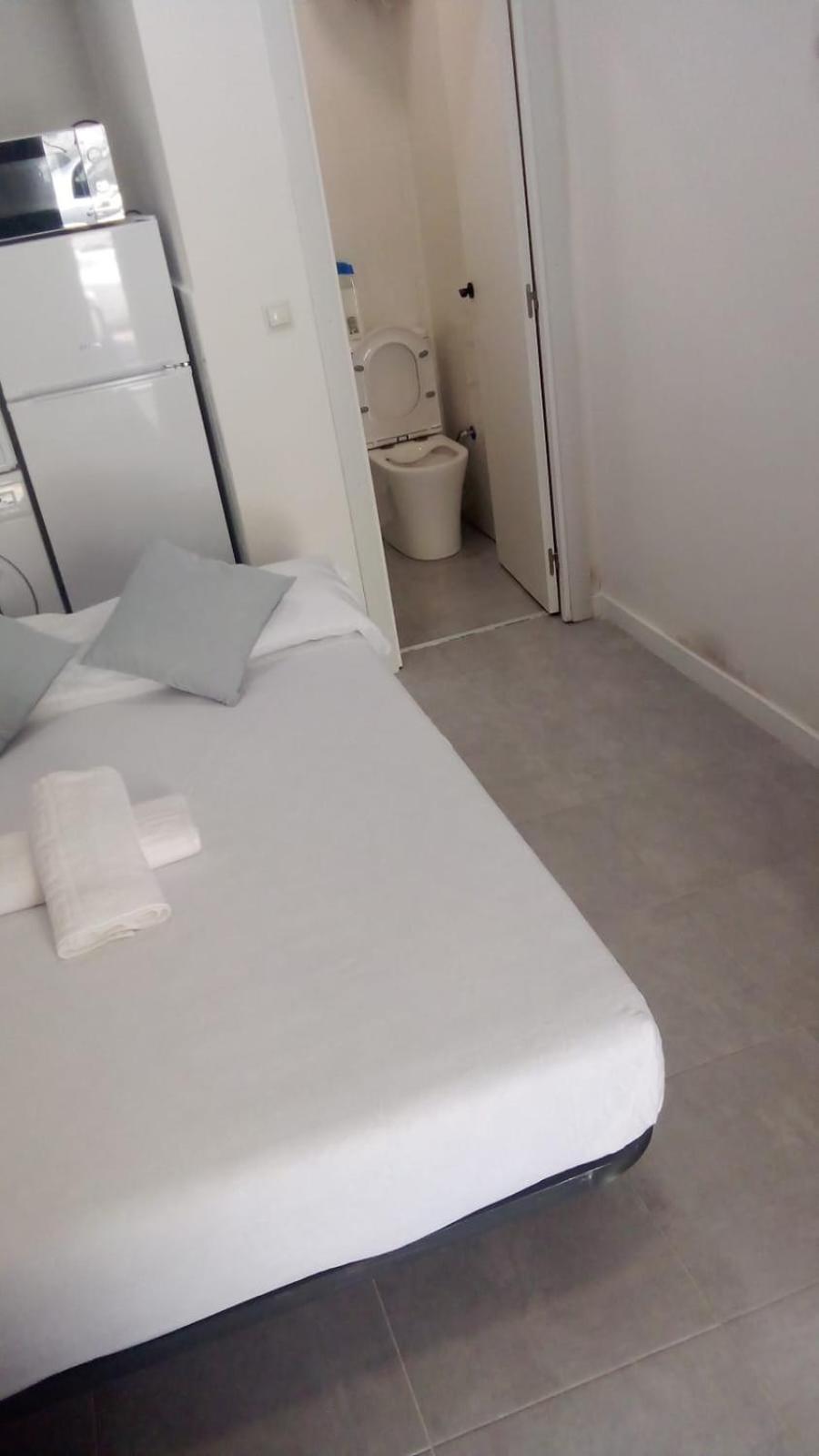 Estudio Encantador Cerca Del Carrefour Rosaleda 1 말라가 객실 사진