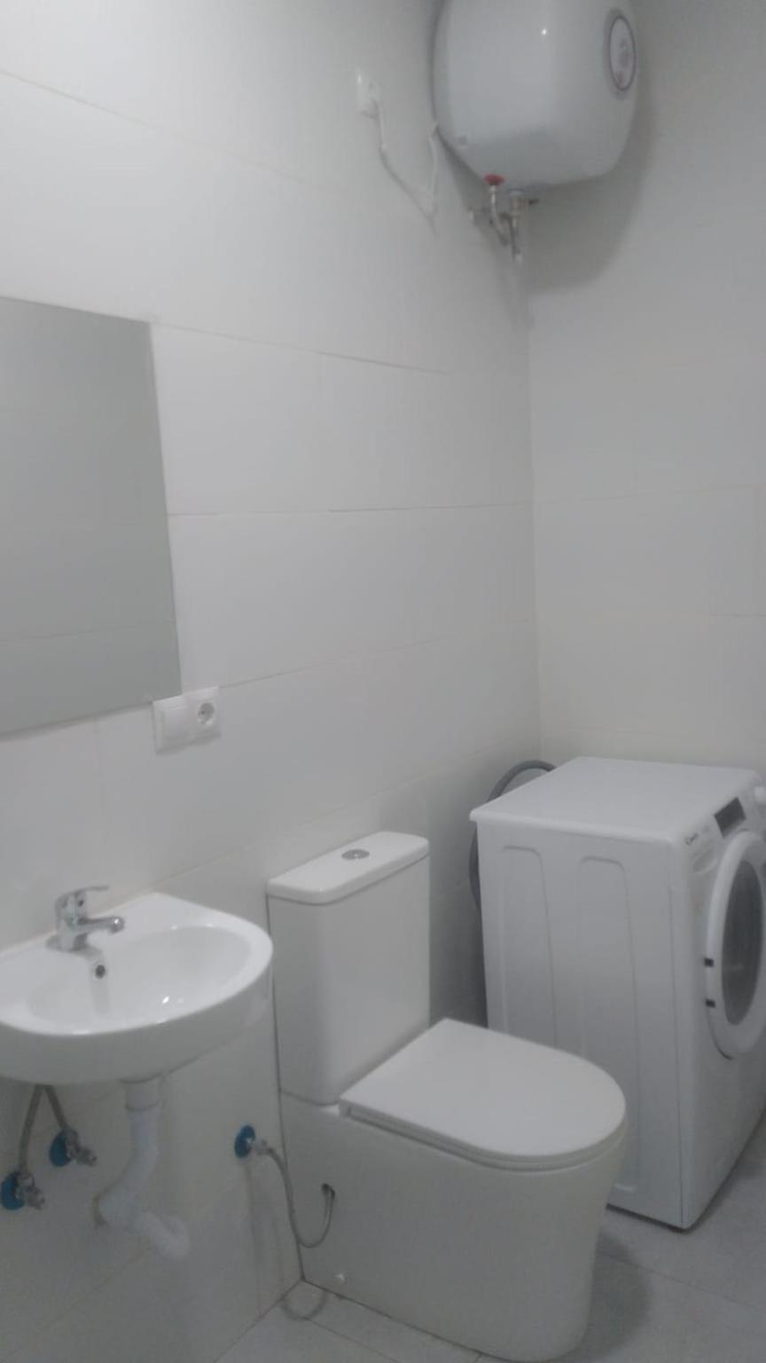 Estudio Encantador Cerca Del Carrefour Rosaleda 1 말라가 외부 사진