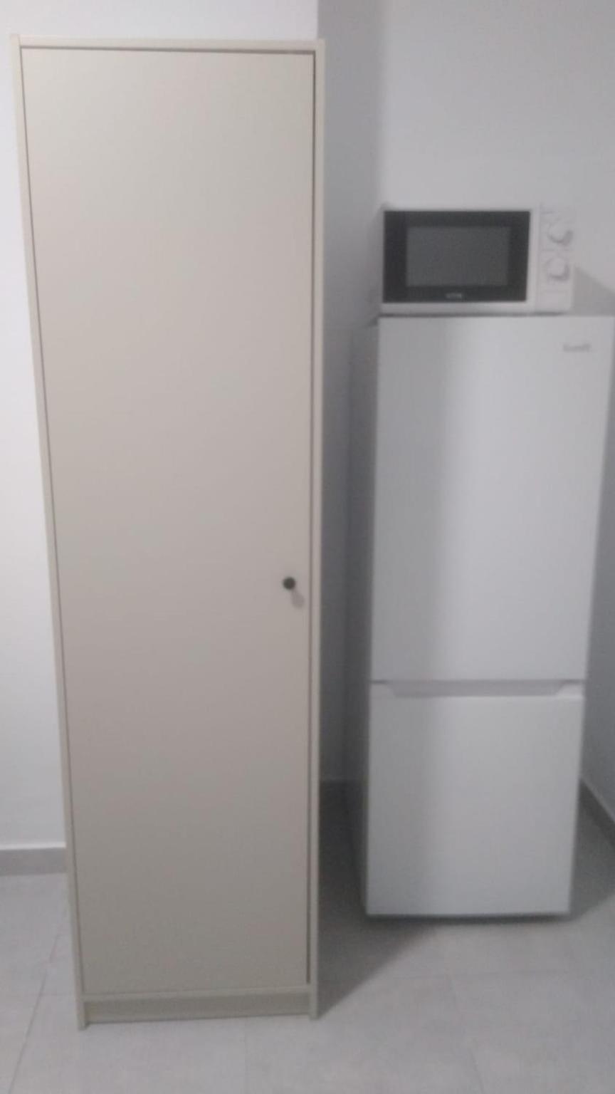 Estudio Encantador Cerca Del Carrefour Rosaleda 1 말라가 외부 사진
